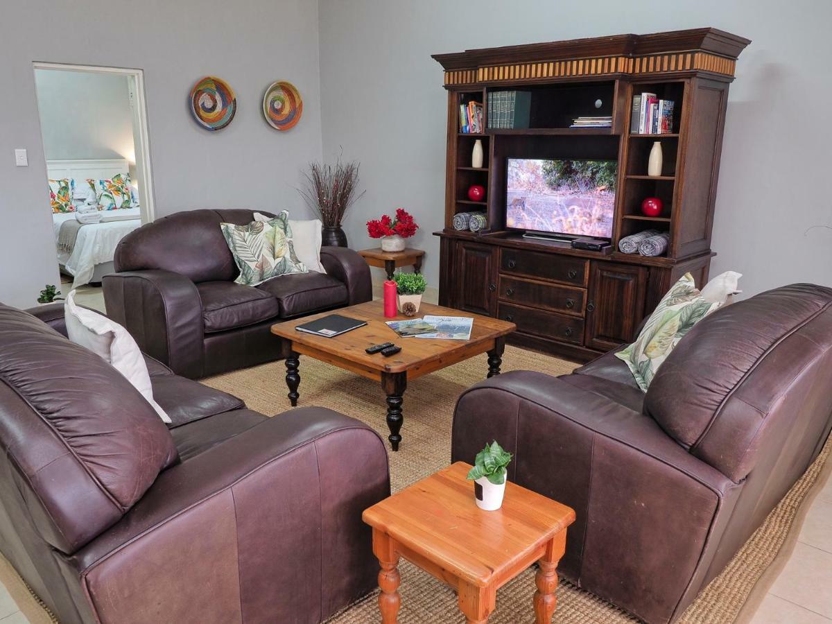 Poinsettia Family Cottage Hazyview Extérieur photo