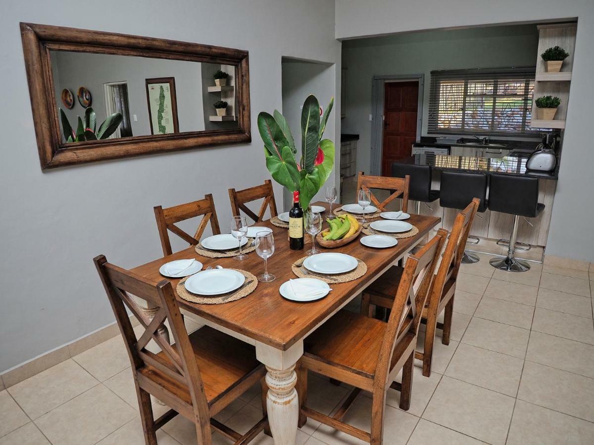 Poinsettia Family Cottage Hazyview Extérieur photo