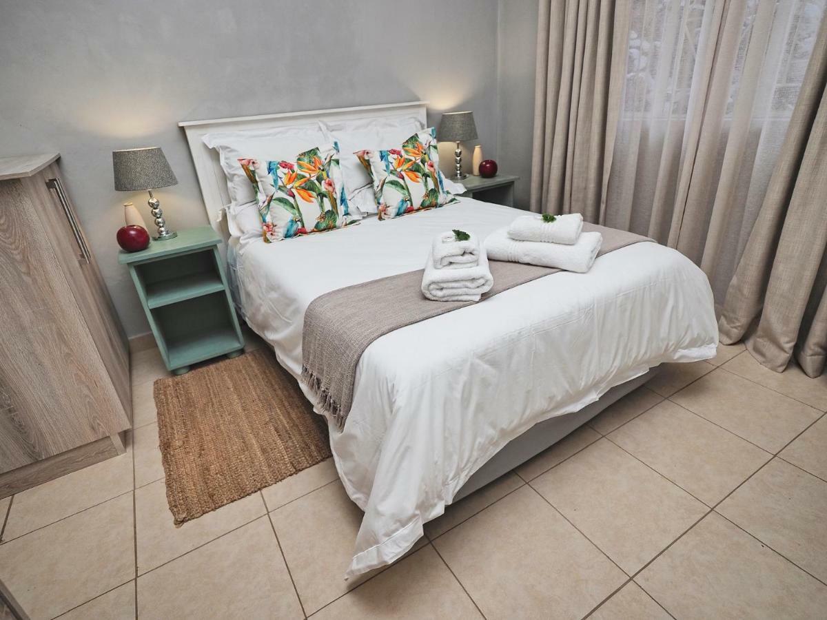 Poinsettia Family Cottage Hazyview Extérieur photo